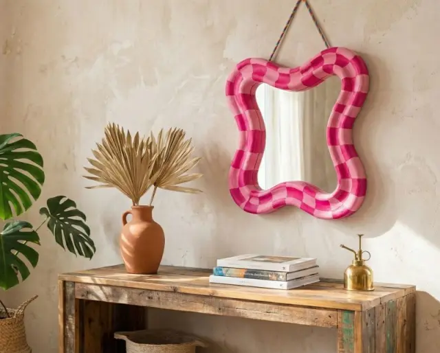 Pembe Damalı Wavy Ayna - Retro Dekoratif Wiggle Duvar Aynası - Seramik ve Soğuk Porselen Ürünleri...