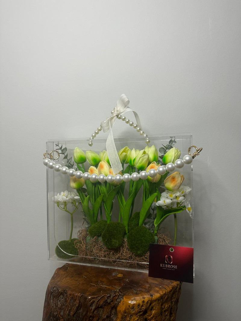 Bloombag Pleksi Çanta Kutuda Yapay Lale Aranjmanı | Dekoratif Hediye 