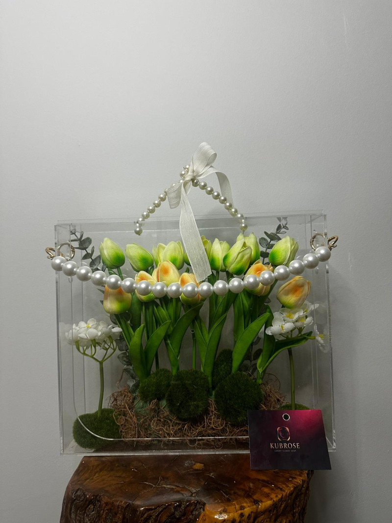 Bloombag Pleksi Çanta Kutuda Yapay Lale Aranjmanı | Dekoratif Hediye 