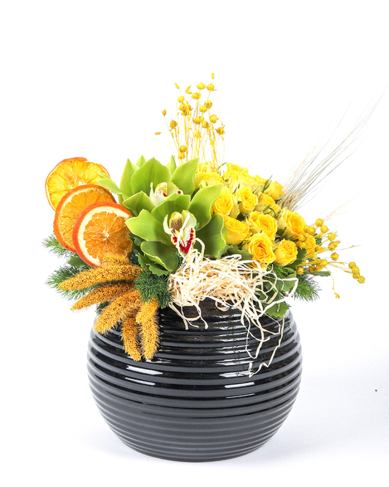 Sarı Gül & Yeşil Orkide Aranjmanı – Enerjik ve Zarif Tasarım