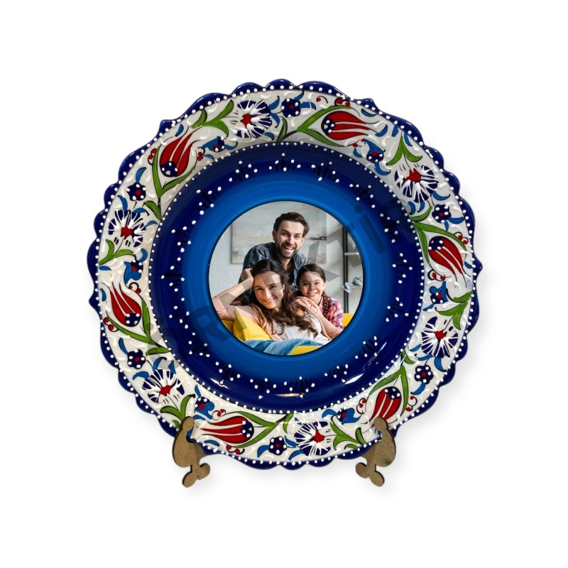 Kişiye Özel 30 cm El Yapımı Çini Tabak – Zarafetin Mavi Dokunuşu