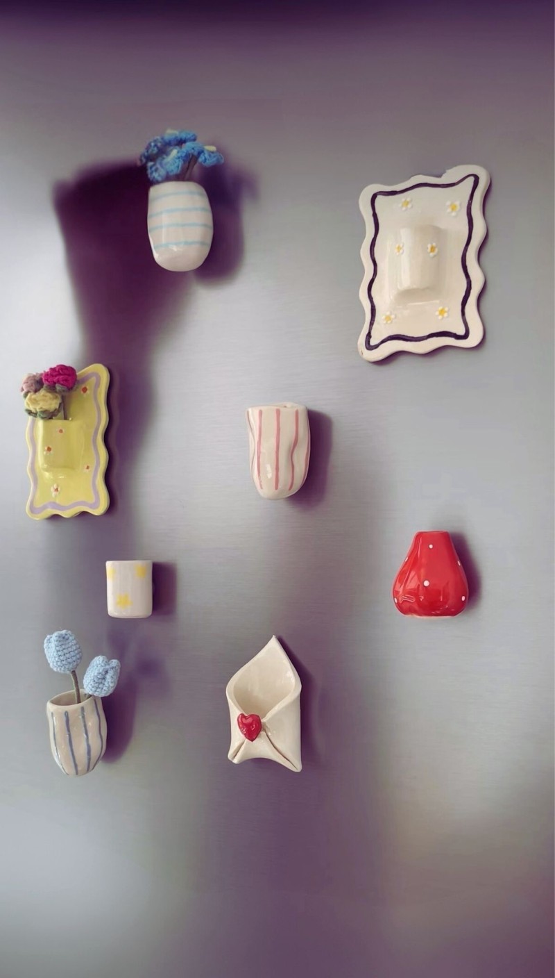 Sevimli Seramik Vazo Magnetler | Çilek, Zarf ve Çerçeve Tasarımlı Mutfak Aksesuarı