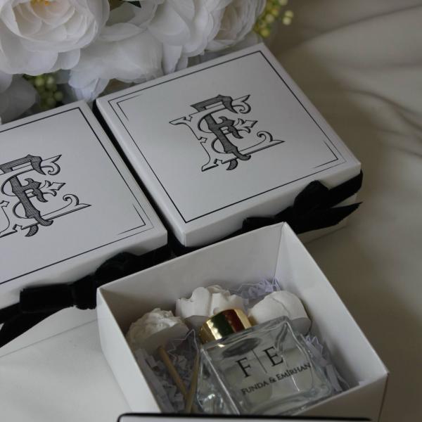 Taş Detaylı Kare Oda Kokusu – Dekoratif ve Kalıcı Esans - Düğün &amp; Nikah - İstanbul çiçek sipa...