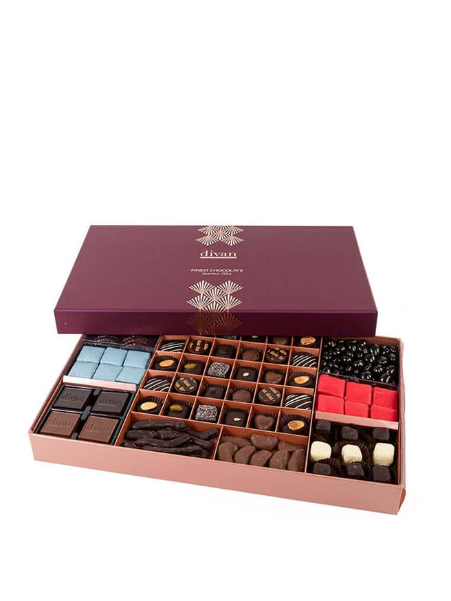 Divan Collection Box - Gül Siparişi: Taze Gül Buketleri ve Modelleri - İstanbul çiçek siparişi